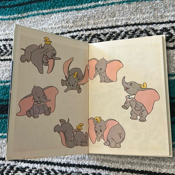 Walt Disney Productions *Vintage* Dumbo the Flying Elephant Hardback Book - Picture 3 of 7